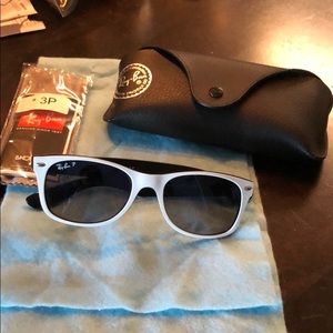 White Ray-ban “New Wayfarer”